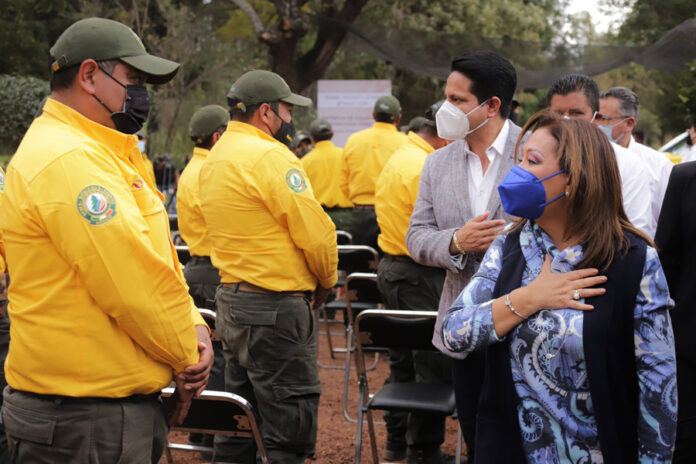 Encabezó Lorena Cuéllar Entrega de Uniformes, Equipos de Protección y Herramientas a Brigadistas de la CONAFOR - AlternativaTlx Encabezó Lorena Cuéllar Entrega de Uniformes, Equipos de Protección y Herramientas a Brigadistas de la CONAFOR - AlternativaTlx