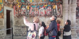 Investigadoras del INBAL Visitan Murales del Palacio Rumbo al Centenario de Xochitiotzin - AlternativaTlx