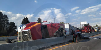 Accidenta 'Rey del Camino' sobre la Apizaco-Tlaxcala - AlternativaTlx