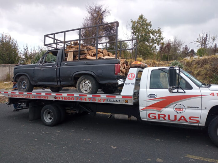 Aseguró SSC una Camioneta con Material Forestal en la Malinche - AlternativaTlx