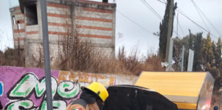 Elementos de Bomberos Sofocaron Incendio de una Unidad - AlternativaTlx