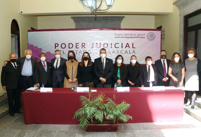 Firme el Trabajo Interinstitucional Entre la UATx y el Poder Judicial - AlternativaTlx