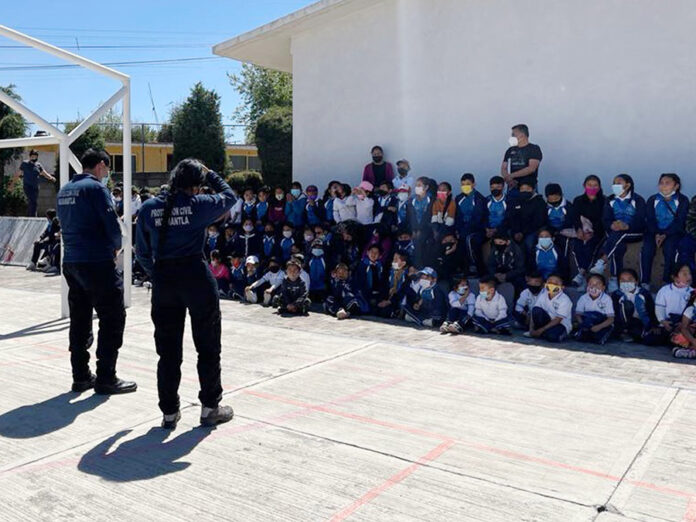 Brinda Dirección de Seguridad Pública de Huamantla Pláticas Preventivas en Instituciones Educativas - AlternativaTlx