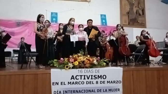 Camerata Femenil Matlalcuéyetl Ofrece Concierto en Ixtenco - AlternativaTlx