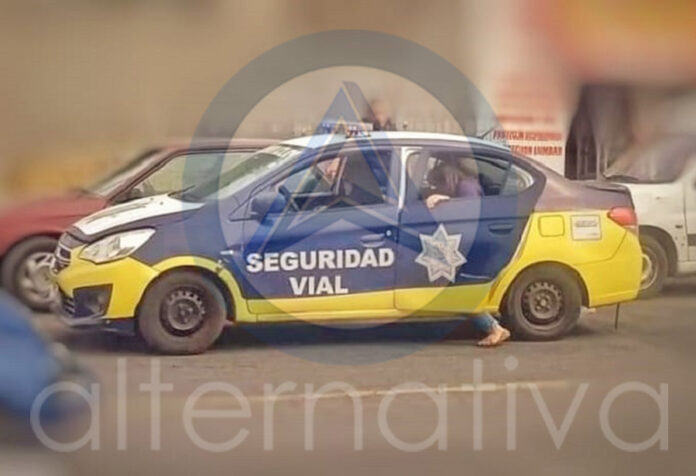 Deja Policía de Apizaco Control de Patrulla a una Civil - AlternativaTlx