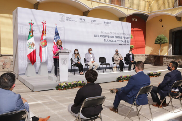 Entregaron Autoridades Estatales Cartas Aceptación del Convenio entre Proni Tlaxcala y Texas EE. UU. - AlternativaTlx Entregaron Autoridades Estatales Cartas Aceptación del Convenio entre Proni Tlaxcala y Texas EE. UU. - AlternativaTlx