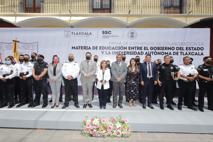 Gobierno del Estado y la UATX Firman Convenios de Colaboración en Materia Educativa - AlternativaTlx
