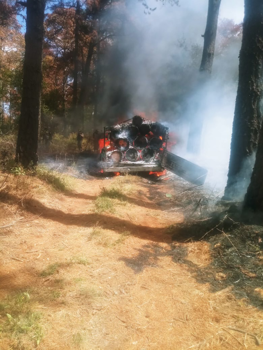La SSC Previene Conato de Incendio y Asegura  una Camioneta en la Malintzi - AlternativaTlx