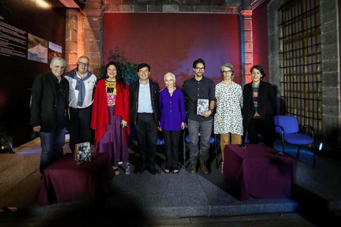 El Centro de la Imagen Presenta Luna Córnea 37. “La Iconosfera Monsiváis”