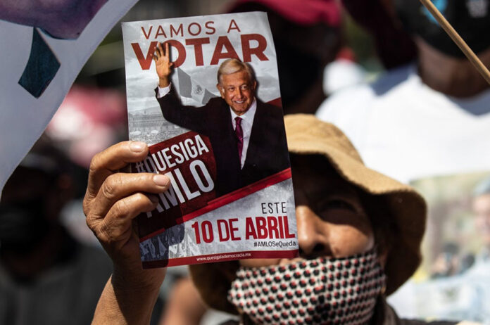 Crítica Alternativa • Política Al Margen - AlternativaTlx