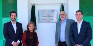 Develó Gobernadora Lorena Cuéllar Placa Conmemorativa por los 100 Años de Bayer en México - AlternativaTlx