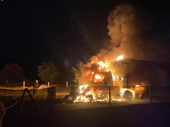 Heroico Cuerpo de Bomberos Atendió Emergencia en San Cristóbal Zacacalco - AlternativaTlx