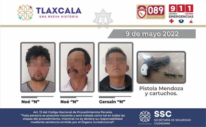 Detiene la SSC a Tres Personas y Asegura un Arma de Fuego en Santa Cruz Quilehtla - AlternativaTlx