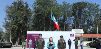 Gobernadora Lorena Cuéllar Tomó Protesta de Bandera a Soldados Del SMN - AlternativaTlx