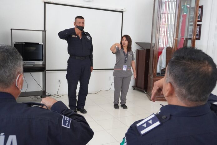 SSC Capacita a Policías en Lenguaje de Señas Mexicanas