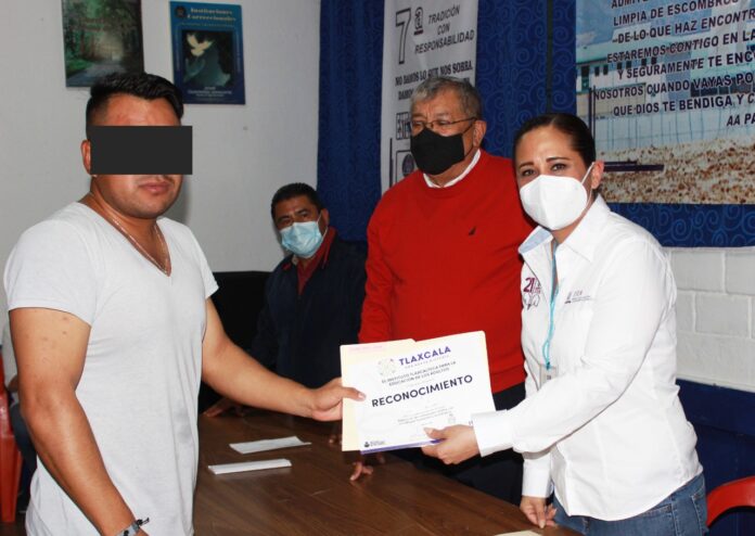 Entregó ITEA Reconocimientos a Internos del Cereso de Tlaxcala Entregó ITEA Reconocimientos a Internos del Cereso de Tlaxcala