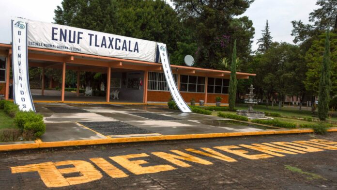 Validan Documentación Mil 120 Aspirantes de Nuevo Ingreso a las Escuelas Normales