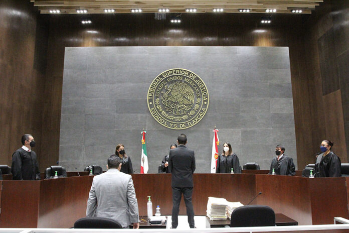 Ante el Pleno del TSJE rinde protesta Juez Municipal de Tzompantepec - AlternativaTlx