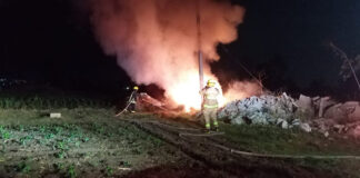 Bomberos Controlan Incendio en Terreno Baldío de Atlahapa - AlternativaTlx