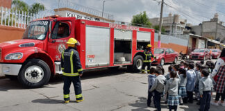 Realiza Bomberos Acciones de Proximidad Social en Instituciones Educativas - AlternativaTlx