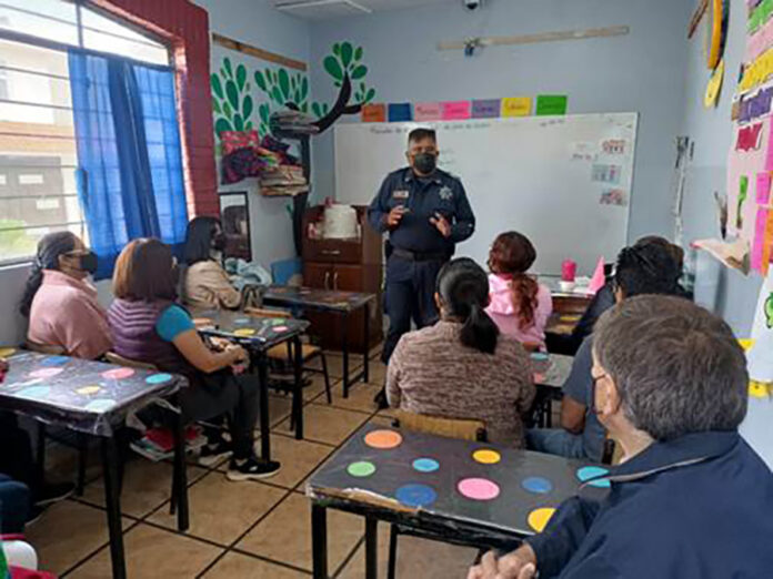 Refuerza Policía Estatal Proximidad Social a Través del Programa Enlace con la Comunidad - AlternativaTlx