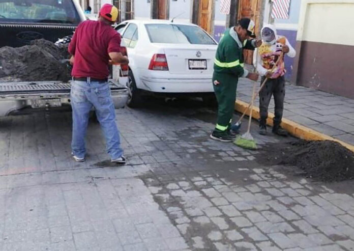 Mantienen Labores de Asistencia Áreas del Ayuntamiento de Huamantla Tras Intensa Lluvia