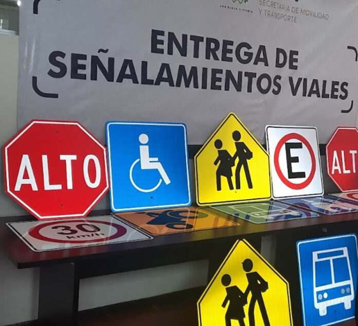 Entrega SMYT Señalamientos Viales al Municipio de Tetla