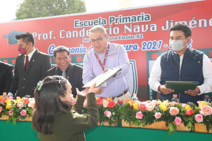 Autoridades Educativas Asisten a Ceremonia de Clausura en Primaria “Candelario Nava Jiménez” - AlternativaTlx Autoridades Educativas Asisten a Ceremonia de Clausura en Primaria “Candelario Nava Jiménez” - AlternativaTlx