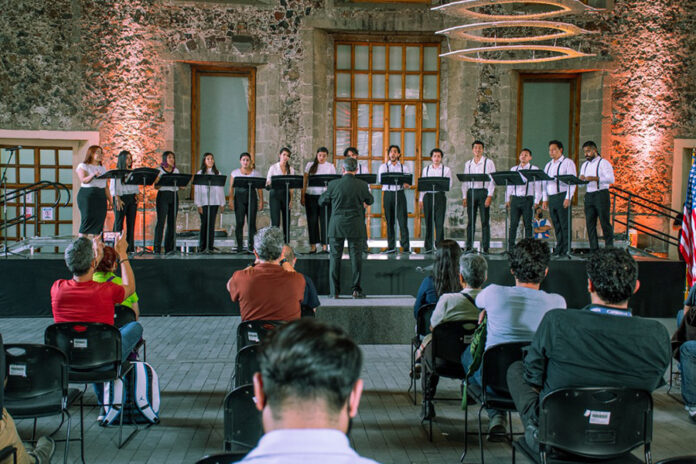 El Ensamble Escénico Vocal Presentará el Programa Musical “Encuentro Entre Dos Mundos” - AlternativaTlx