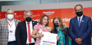 Gobierno Estatal Entrega Reconocimientos a Personal de Apoyo y Asistencia a la Educación de la Sección 31 del SNTE - AlternativaTlx