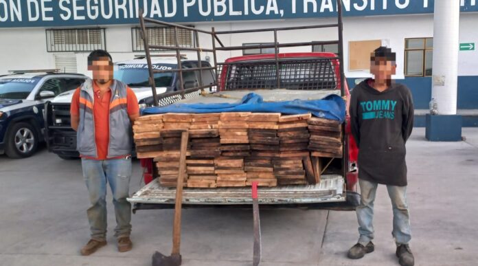 Detiene Policía Municipal a Dos Personas con Material Forestal sin Acreditar
