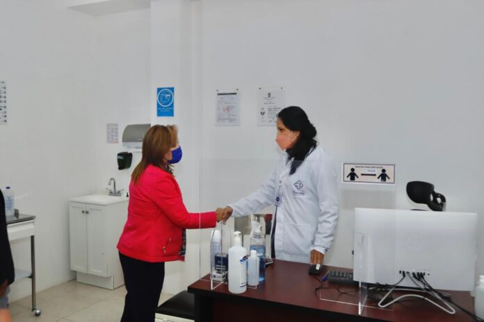 Inauguró Gobernadora Lorena Cuéllar Sucursal de Farmacia de Pensiones Civiles en Apetatitlán