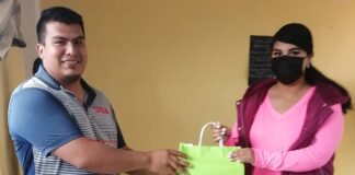 Concluye Curso Sobre Colocación de Uñas Acrílicas en Acatitla