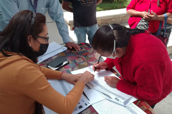 Entrega Despensas SMDIF Huamantla a Personas en Condiciones de Vulnerabilidad - AlternativaTlx Entrega Despensas SMDIF Huamantla a Personas en Condiciones de Vulnerabilidad - AlternativaTlx