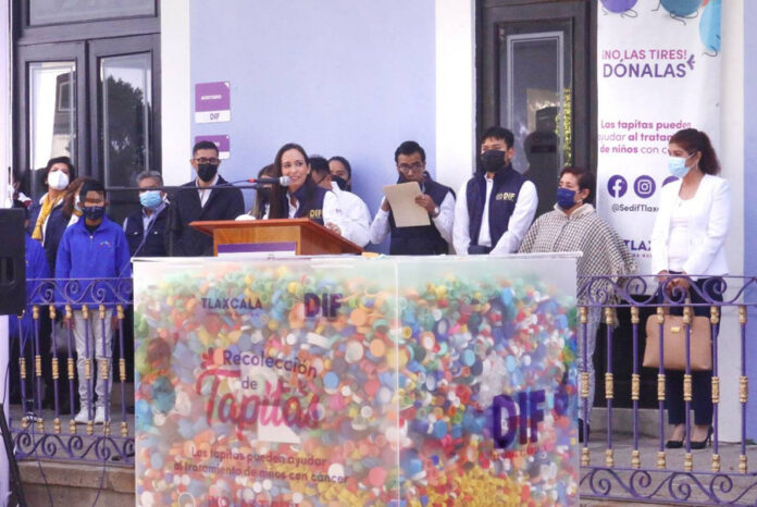 Entrega SEDIF Tapitas Plásticas a Fundación AMANC a Favor de Niños con Cáncer - AlternativaTlx