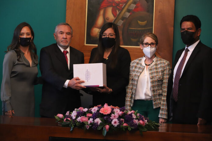 Entregó Gobierno del Estado Acciones del Primer Año al Congreso Local - AlternativaTlx Entregó Gobierno del Estado Acciones del Primer Año al Congreso Local - AlternativaTlx