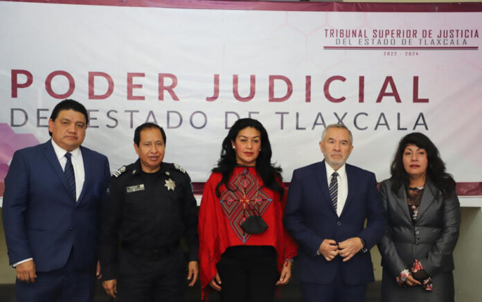Firman Convenio SSC, TSJE y PGJE para Capacitación de Personal - AlternativaTlx Firman Convenio SSC, TSJE y PGJE para Capacitación de Personal - AlternativaTlx
