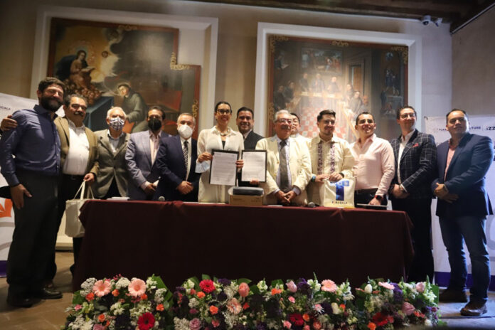 Firmaron SECTUR e IZZI Convenio para Proveer Internet Gratuito a Lugares Turísticos de Tlaxcala - AlternativaTlx Firmaron SECTUR e IZZI Convenio para Proveer Internet Gratuito a Lugares Turísticos de Tlaxcala - AlternativaTlx