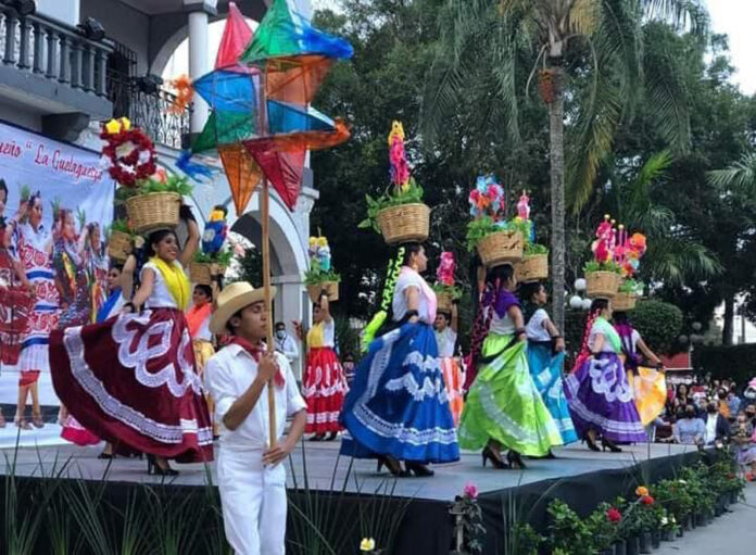 Guelaguetza Presencia de Oaxaca en Huamantla - AlternativaTlx