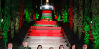 Enciende Gobernadora Lorena Cuéllar Luces Alusivas al Mes Patrio en Escalinatas de los Héroes - AlternativaTlx