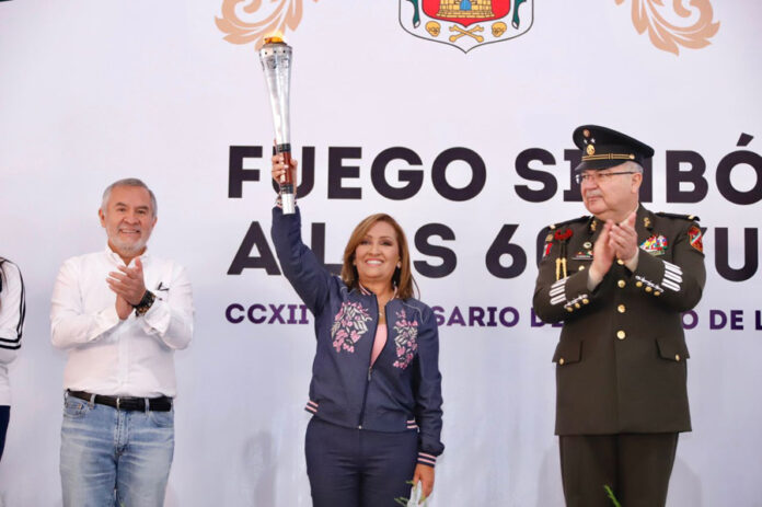 Entregó Gobernadora Lorena Cuéllar Fuego Simbólico de Independencia a los 60 Ayuntamientos del Estado - AlternativaTlx