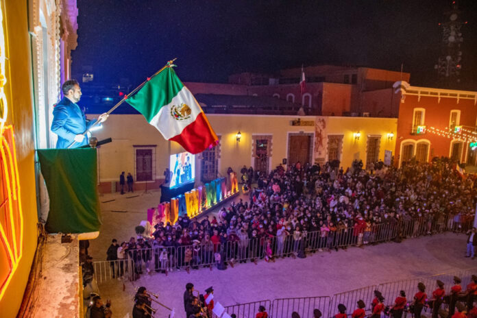 Familias Huamantlecas Vibran al Grito de ¡Viva México! - AlternativaTlx