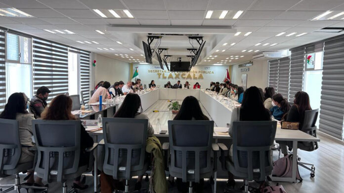 Gobierno del Estado Apoyará la Formación Académica de Alumnas Normalistas - AlternativaTlx