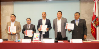 Presentan en UATx Libro sobre Alternancia en los Gobiernos Municipales - AlternativaTlx