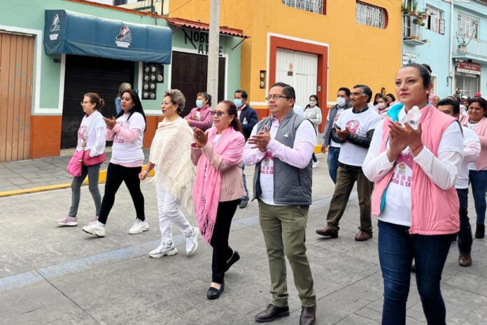 Clausura SMDIF Huamantla Mes Rosa con la Caminata “Camina Conmigo Abuela” - AlternativaTlx