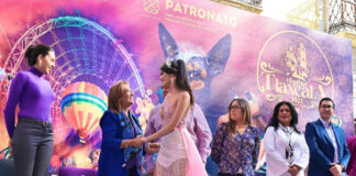 Disfrutó Gobernadora Lorena Cuéllar Junto a Cientos de Personas del Desfile de la Gran Feria Tlaxcala 2022 - AlternativaTlx