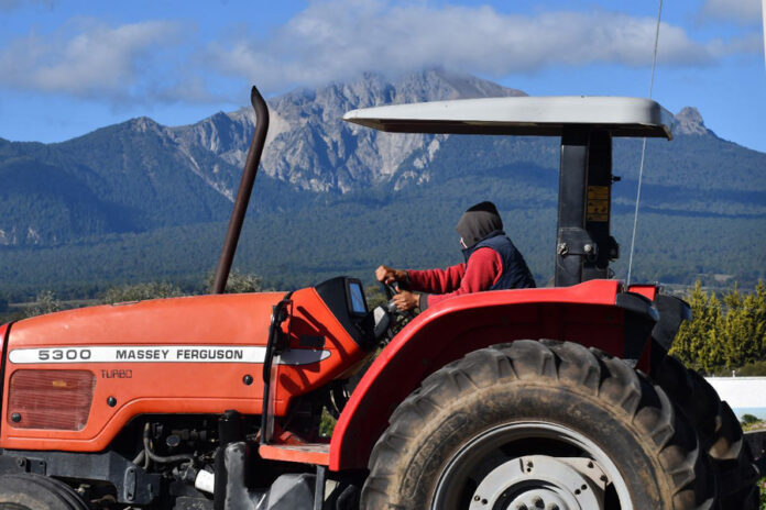 Invita Ayuntamiento de Huamantla y SIA a los Agricultores a Tramitar su Análisis de Suelo - AlternativaTlx