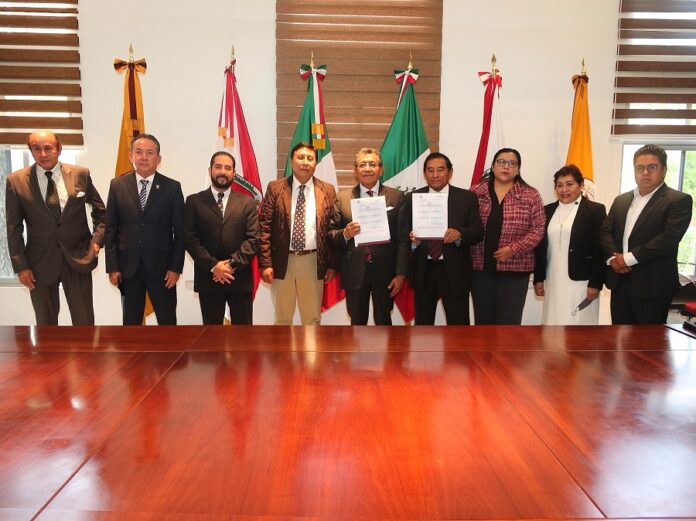 Signan Convenio de Colaboración UATx y COEPRIST - AlternativaTlx