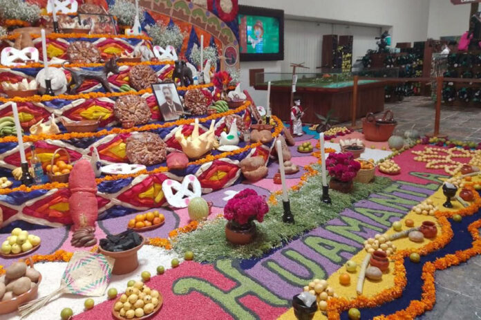 Enamora el Arte de Huamantla en el Festival de Vida y Muerte en Xcaret - AlternativaTlx Enamora el Arte de Huamantla en el Festival de Vida y Muerte en Xcaret - AlternativaTlx