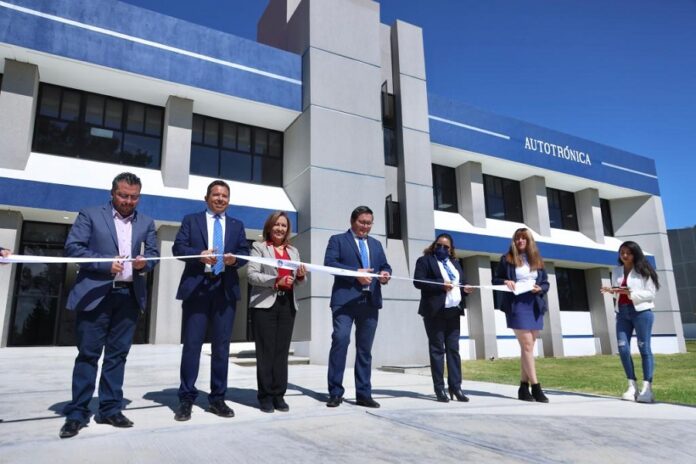 Inauguró Gobernadora Lorena Cuéllar Laboratorio de Autotrónica en el ITA - AlternativaTlx Inauguró Gobernadora Lorena Cuéllar Laboratorio de Autotrónica en el ITA - AlternativaTlx